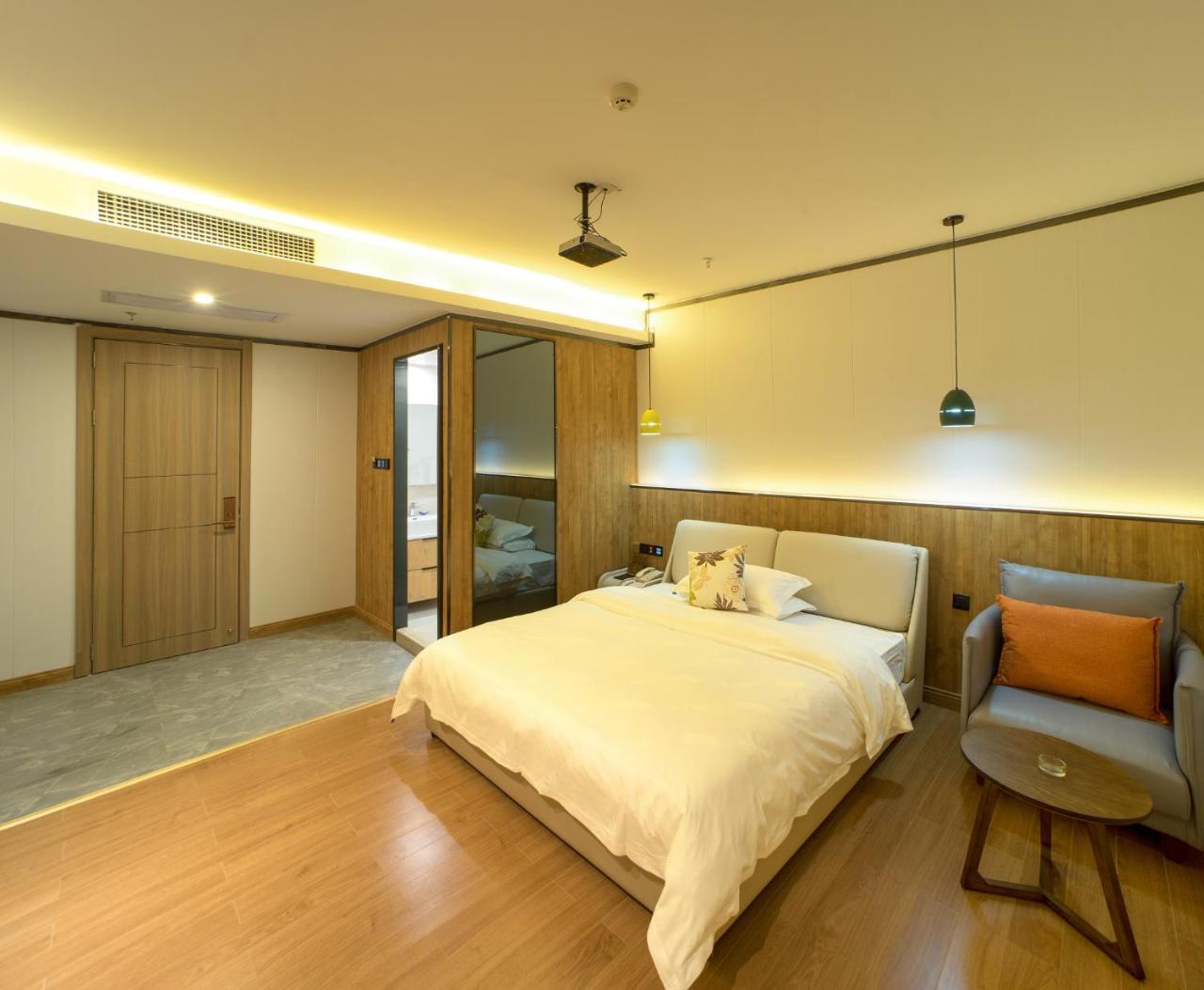 Guangzhou Nuomo International Hotel-Canton Fair Free Shuttle Bus Exterior photo
